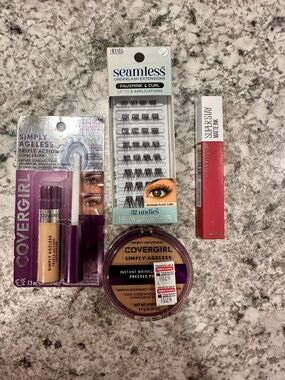 CoverGirl Simply Ageless Concealer & Pressed Powder Bundle - Beige/Tan BUNDLE